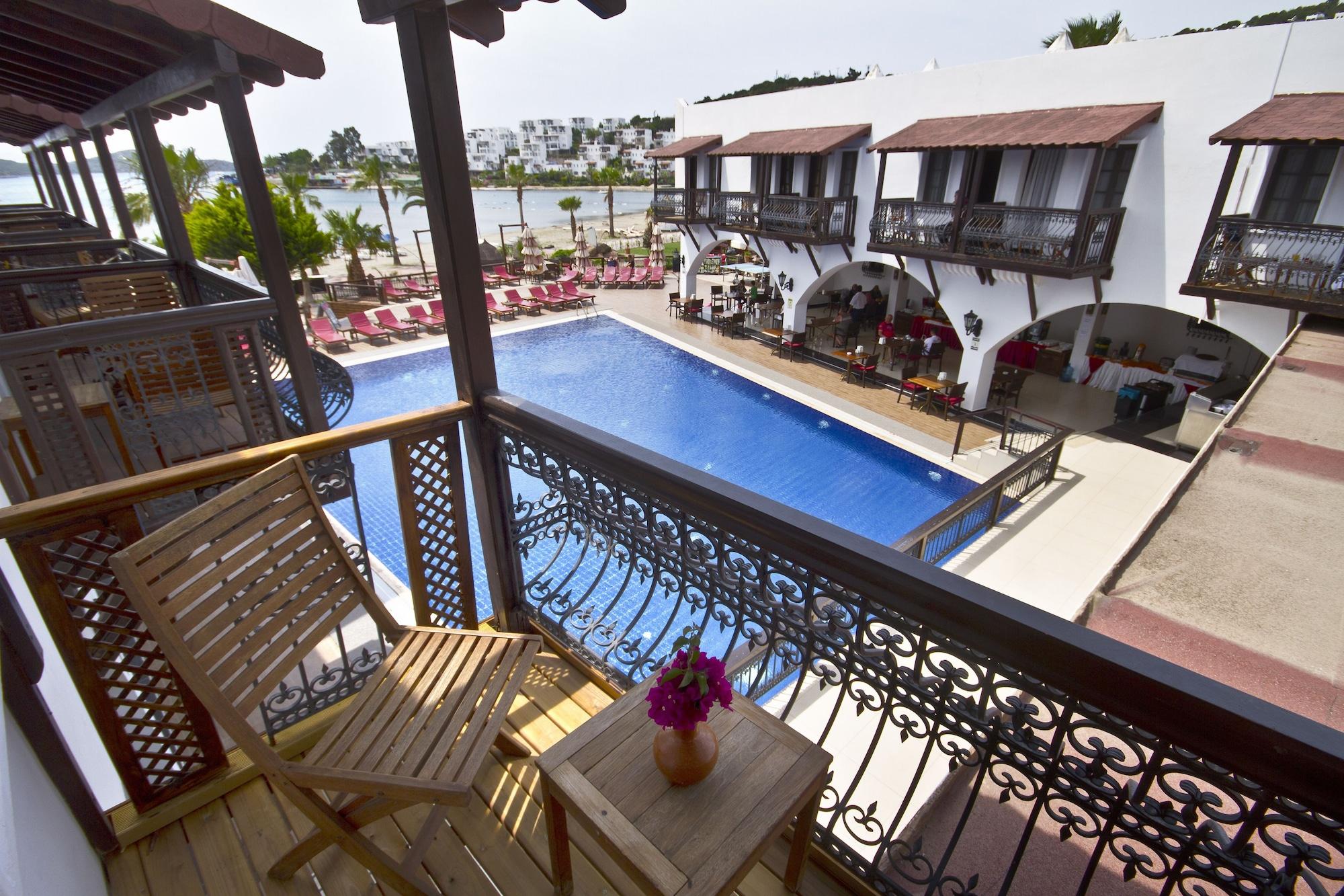Costa Bitezhan Hotel Exterior photo