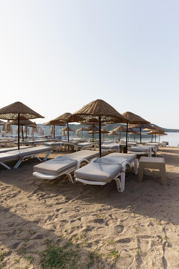 Costa Bitezhan Hotel Exterior photo