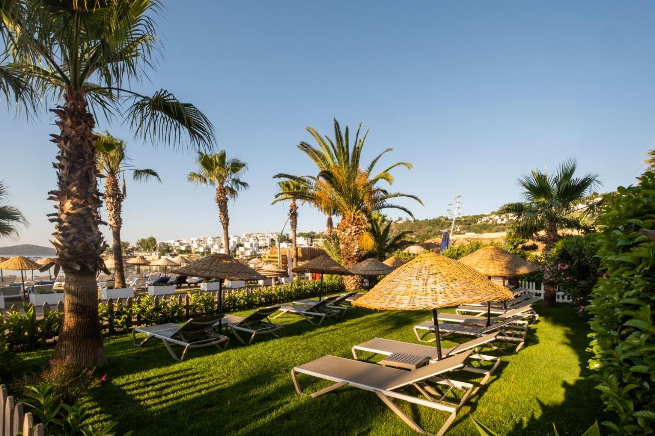 Costa Bitezhan Hotel Exterior photo