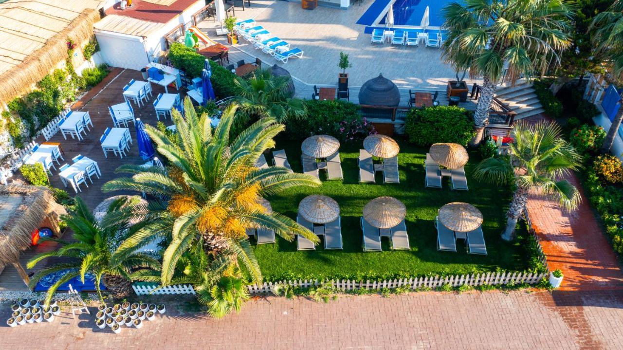 Costa Bitezhan Hotel Exterior photo
