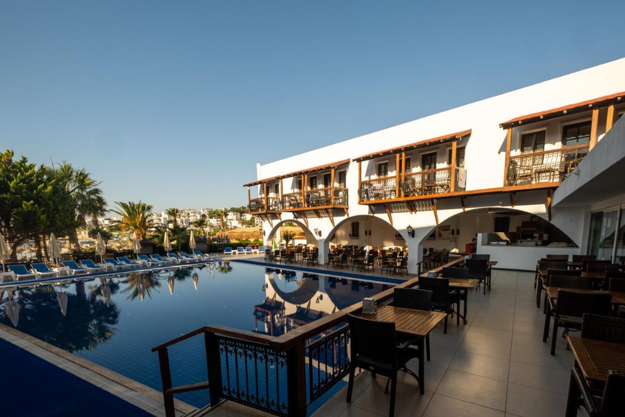 Costa Bitezhan Hotel Exterior photo